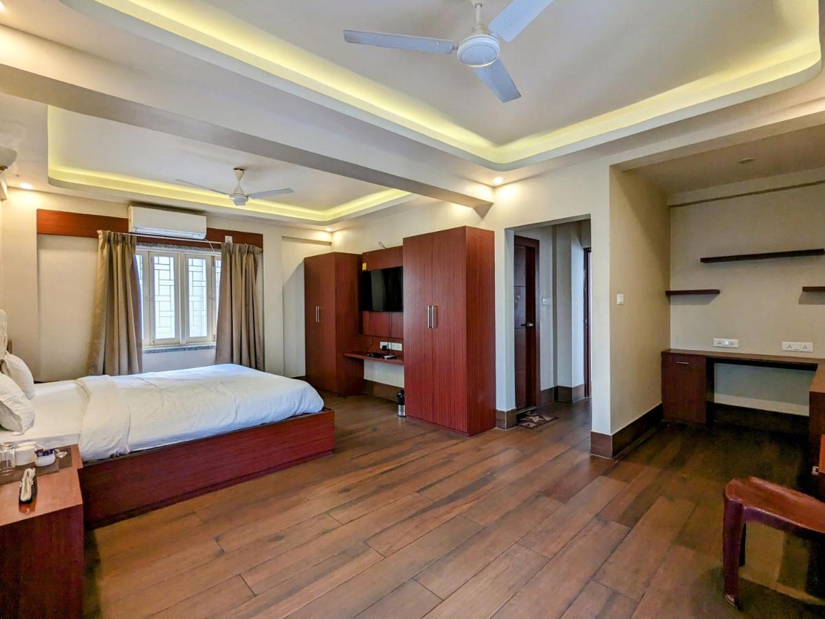 The Aster Enclave Hotel Kalkutta Kültér fotó
