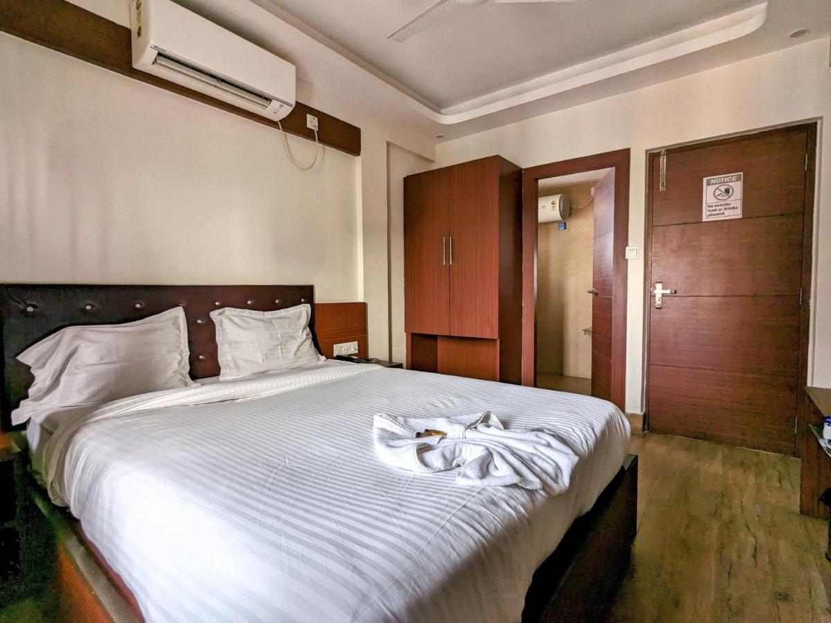 The Aster Enclave Hotel Kalkutta Kültér fotó