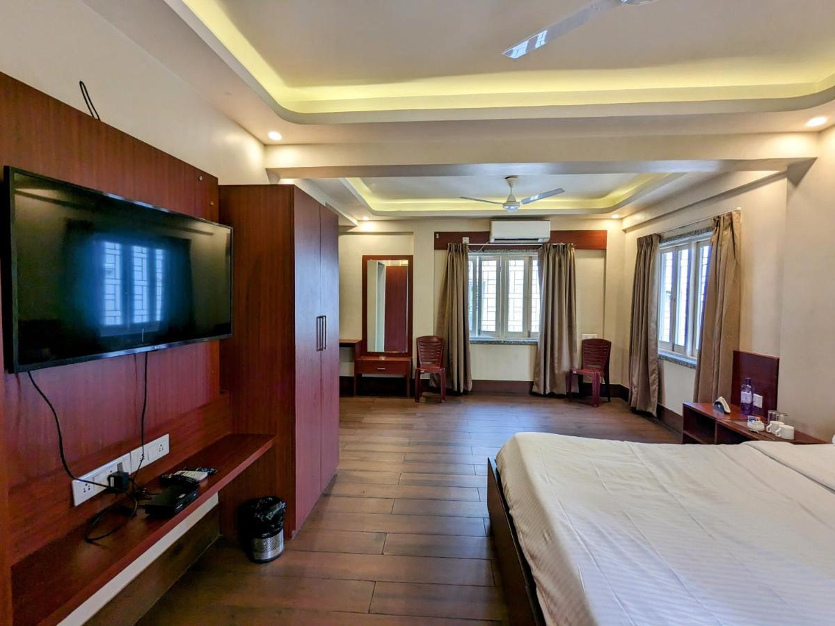 The Aster Enclave Hotel Kalkutta Kültér fotó