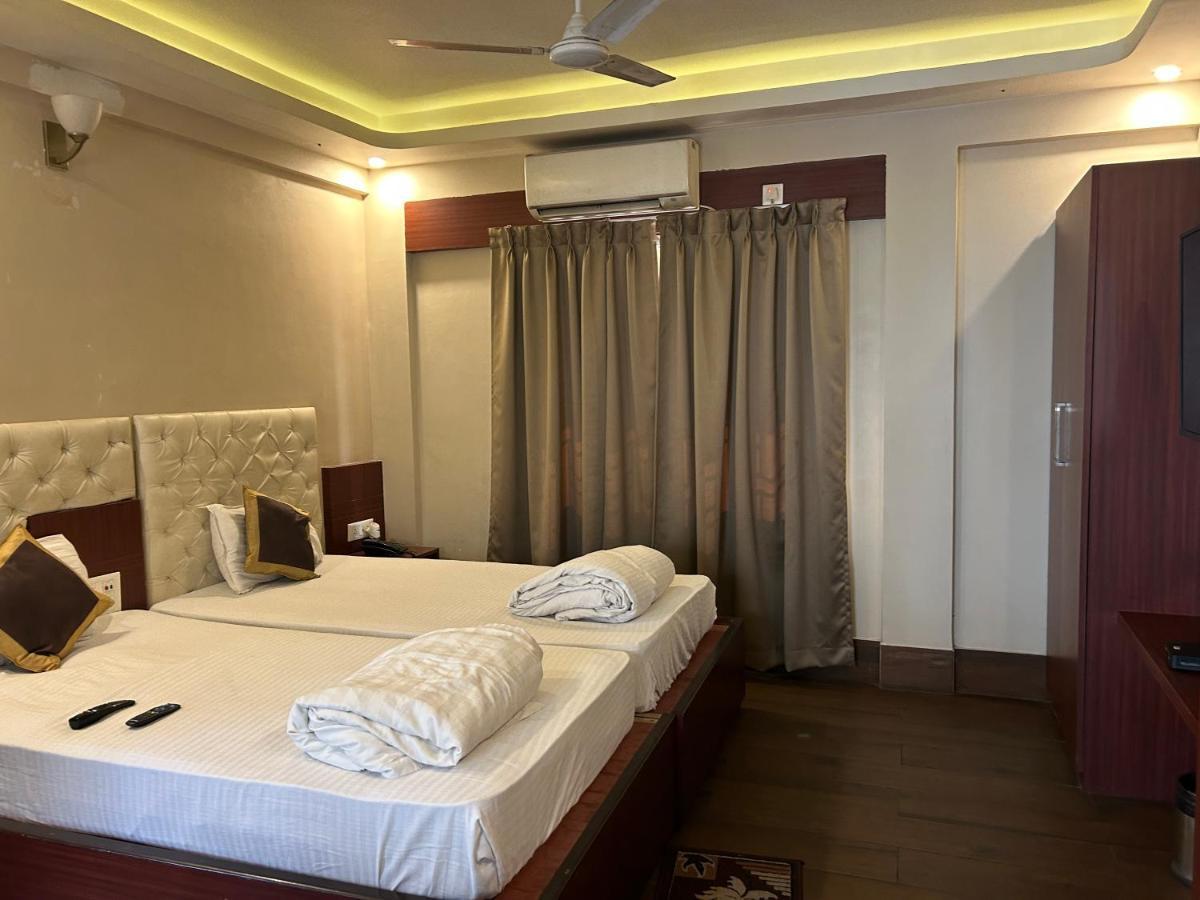 The Aster Enclave Hotel Kalkutta Kültér fotó
